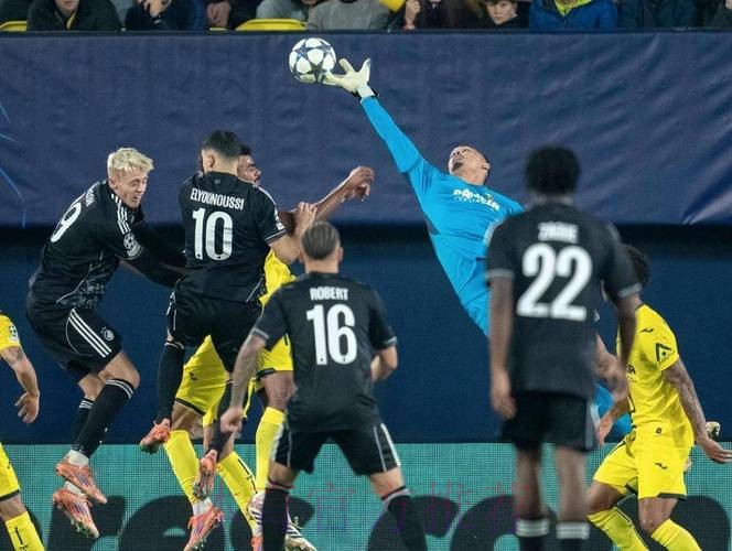 4-2逆转!4冠王终结5连败,摆脱欧冠垫底,西甲劲旅2-3爆冷遭绝杀 4-2逆转!4冠王终结5连败,摆脱欧冠垫底,西甲劲旅2-3爆冷遭绝杀